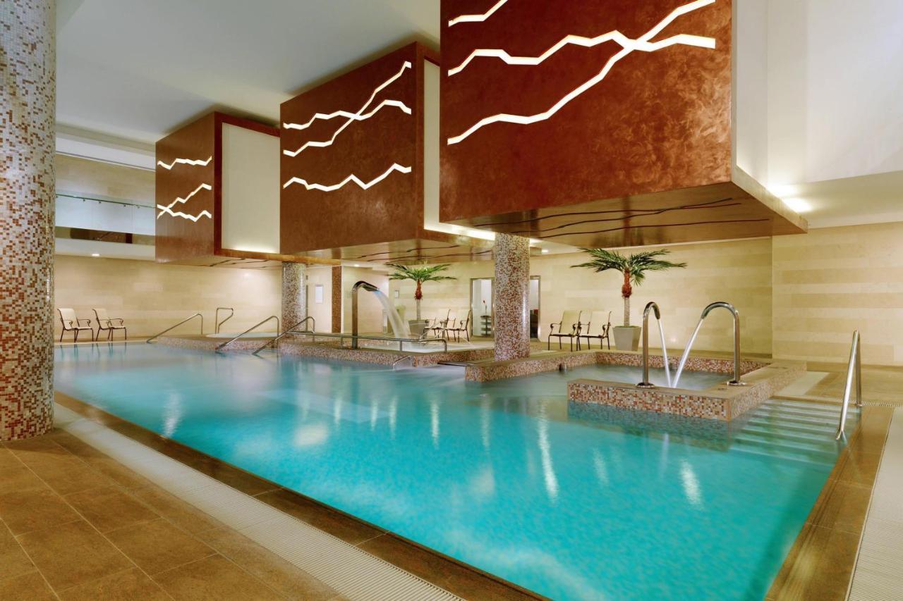 Sheraton Athlone Hotel Екстериор снимка