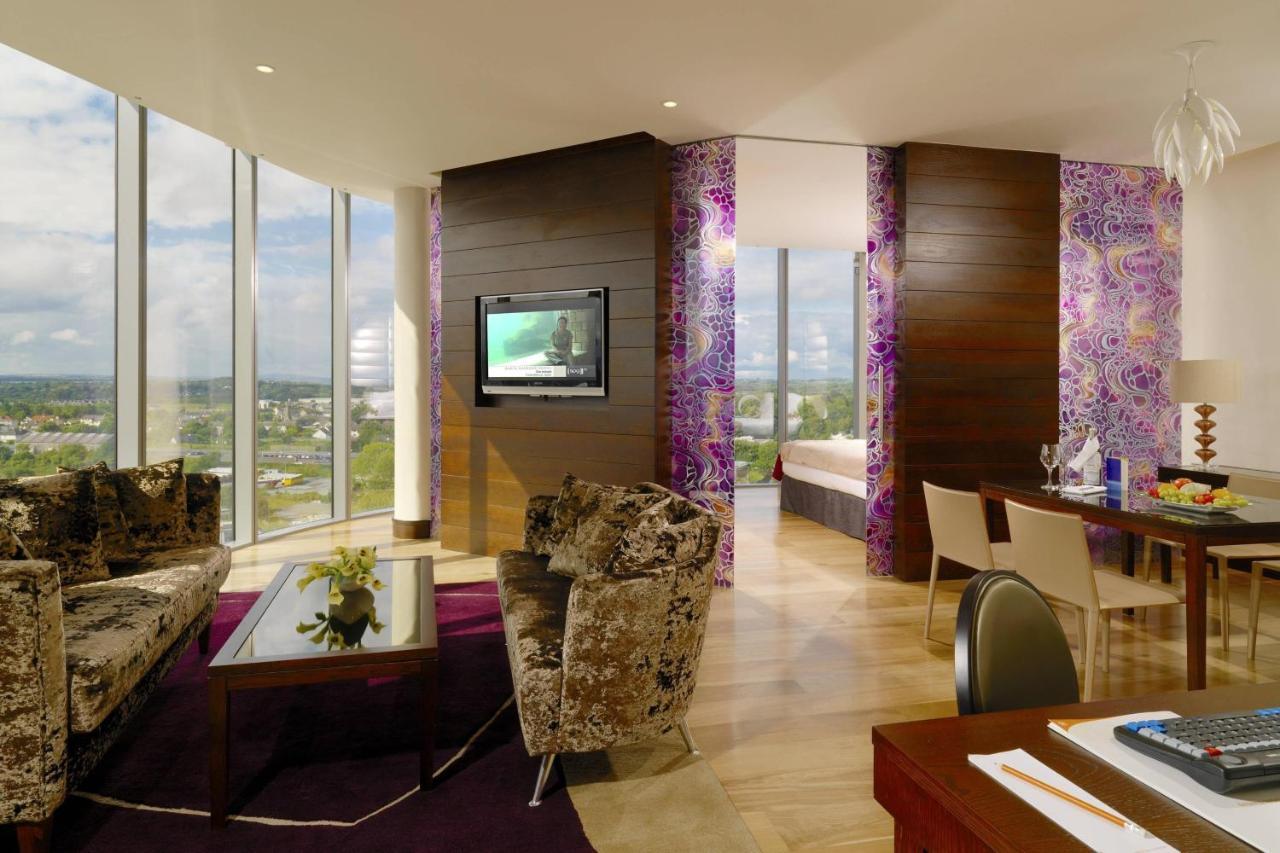 Sheraton Athlone Hotel Екстериор снимка