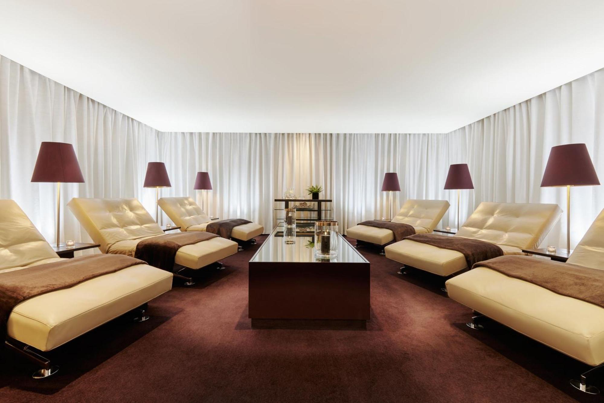 Sheraton Athlone Hotel Екстериор снимка