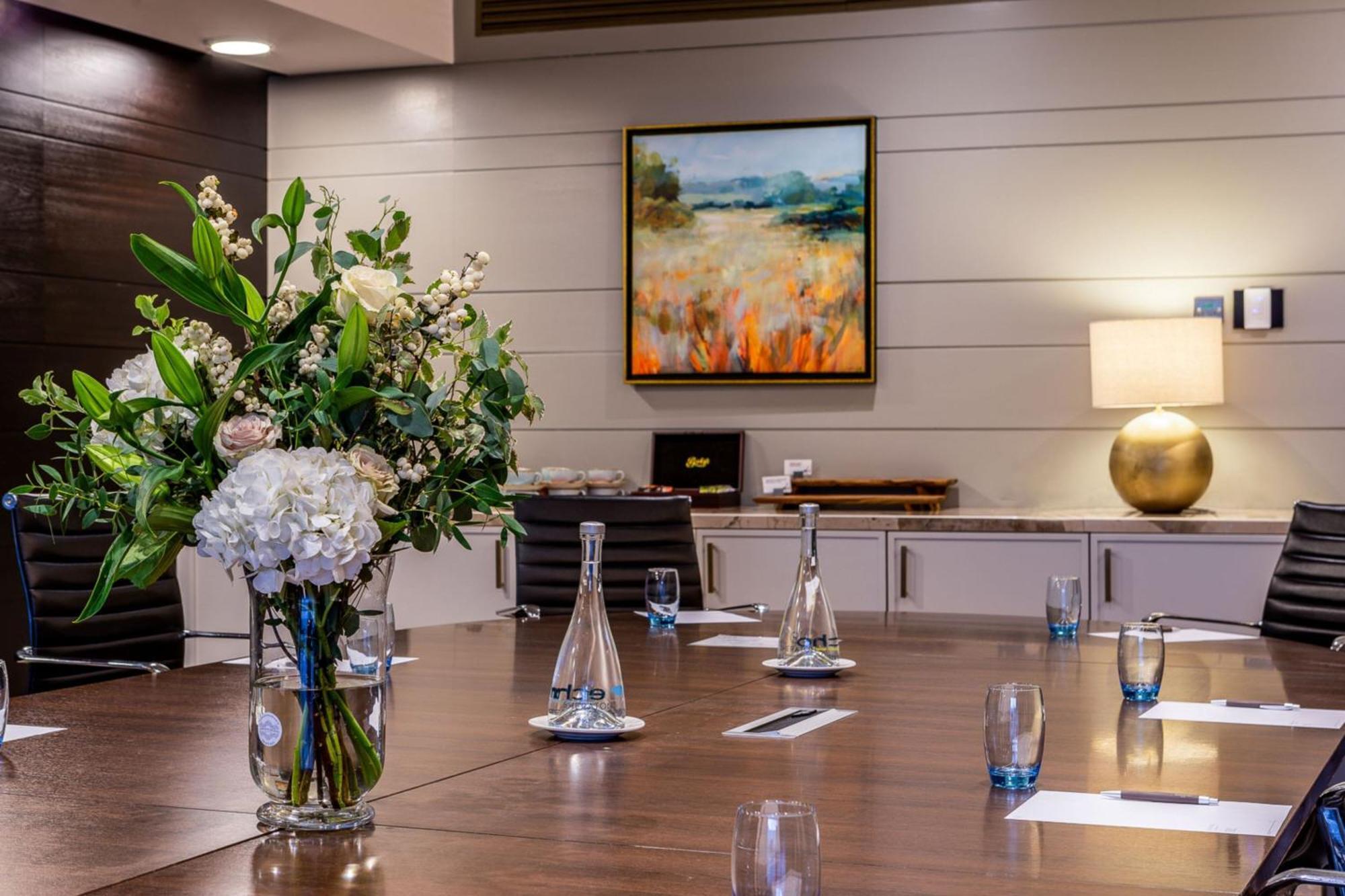 Sheraton Athlone Hotel Екстериор снимка